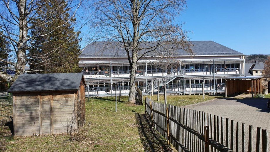 Nachbarschaft Mehrfamilienhaus Dresden