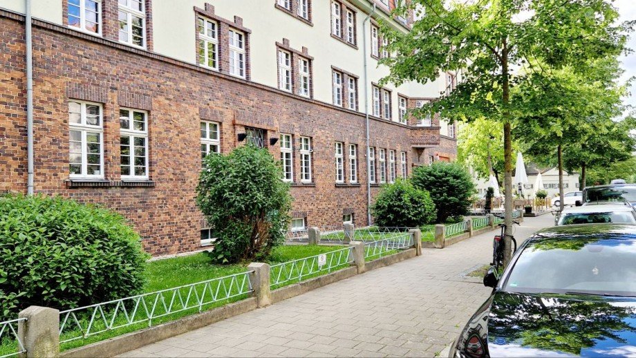 Stra�enansicht Etagenwohnung Dresden
